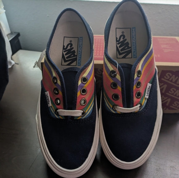 Vans Authentic SF Retro Stripes Women Size 5 Dress Blue Classic Beach Shoe 0124 - Picture 5 of 11